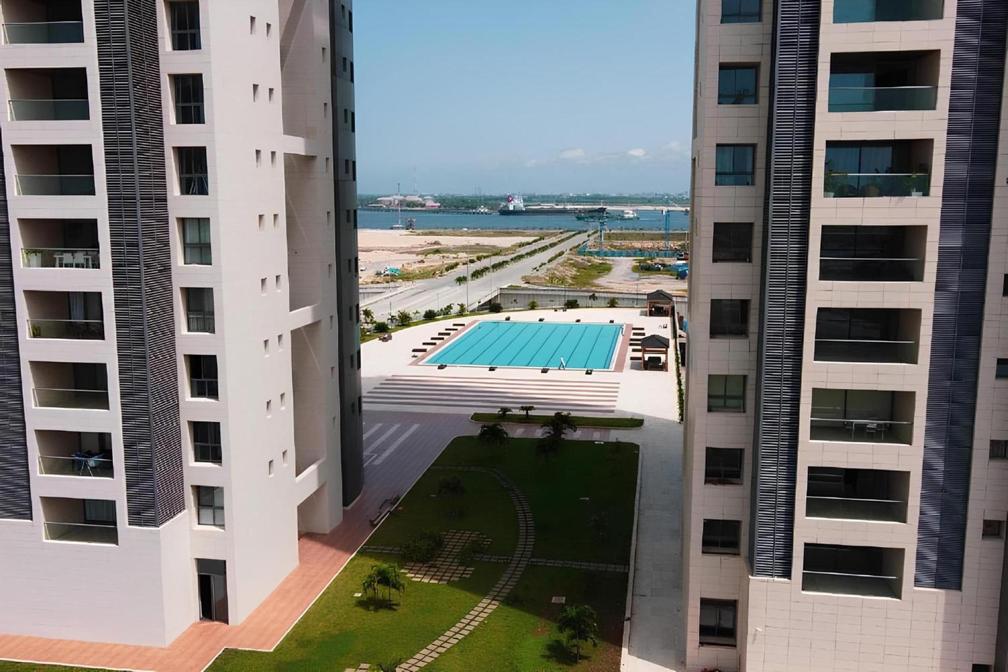 Apartment Eko Pearl Towers, Eko Atlantic By Nairahomes *